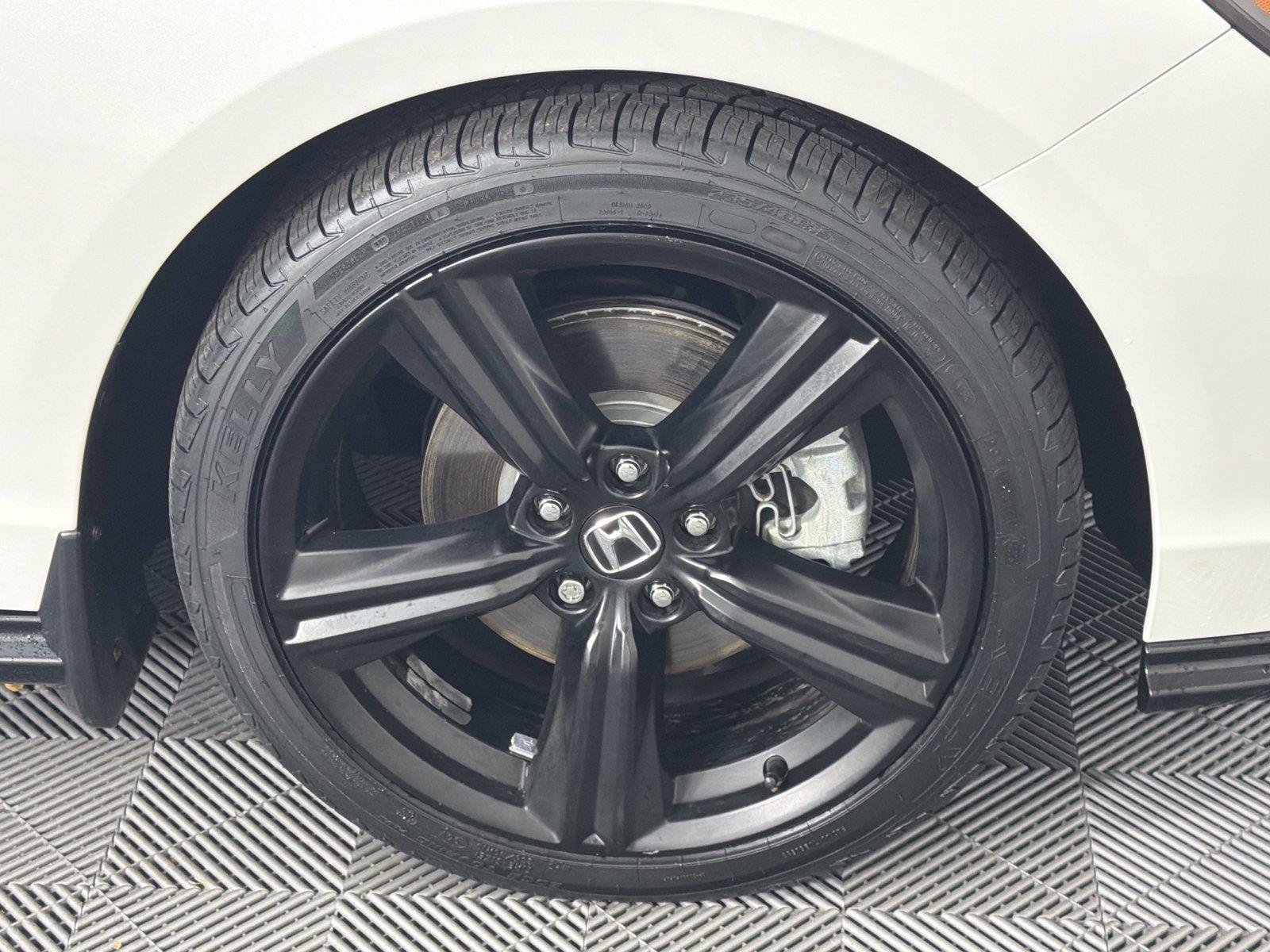 Used 2024 Honda Accord Sport image 12
