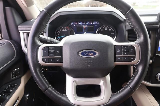 Certified 2024 Ford Expedition Max XLT image 12