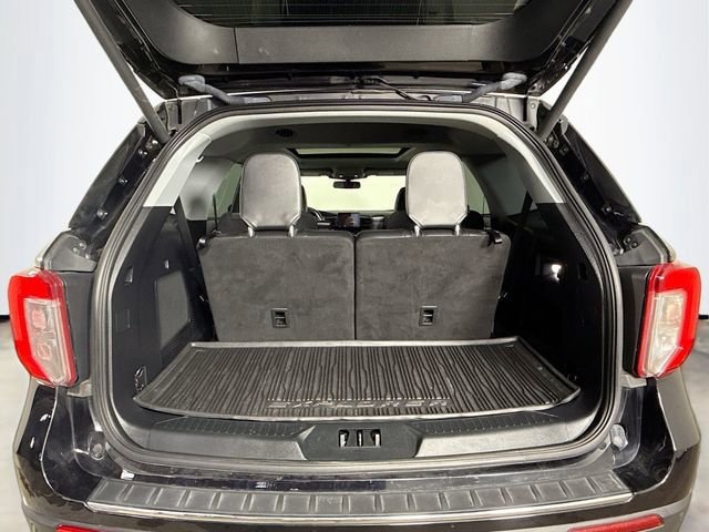Certified 2021 Ford Explorer Limited w/ Hybrid Equipment Group 310A image 28