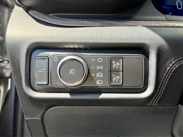Certified 2020 Ford Explorer Platinum w/ Premium Technology Package AWD/4WD image 17