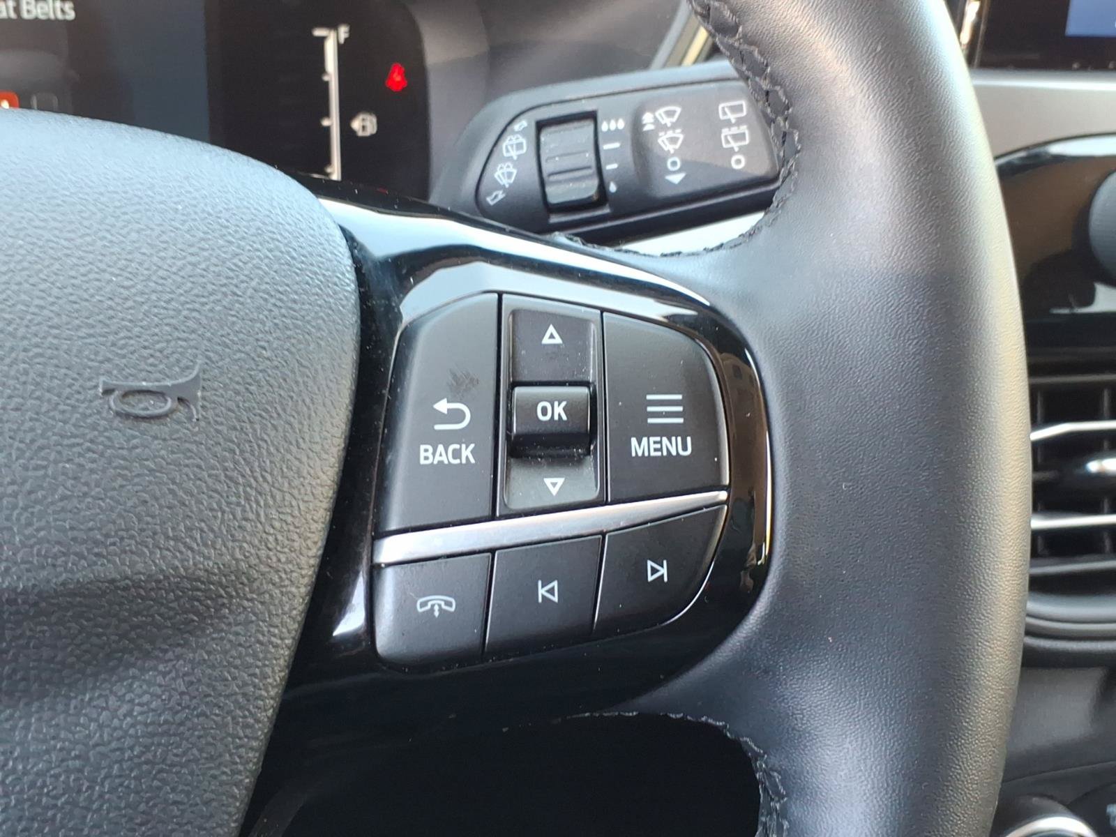 Certified 2024 Ford Escape Active AWD/4WD image 18
