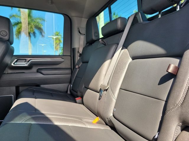 Used 2026 Chevrolet Silverado 2500 LTZ w/ LTZ Plus Package AWD/4WD image 18