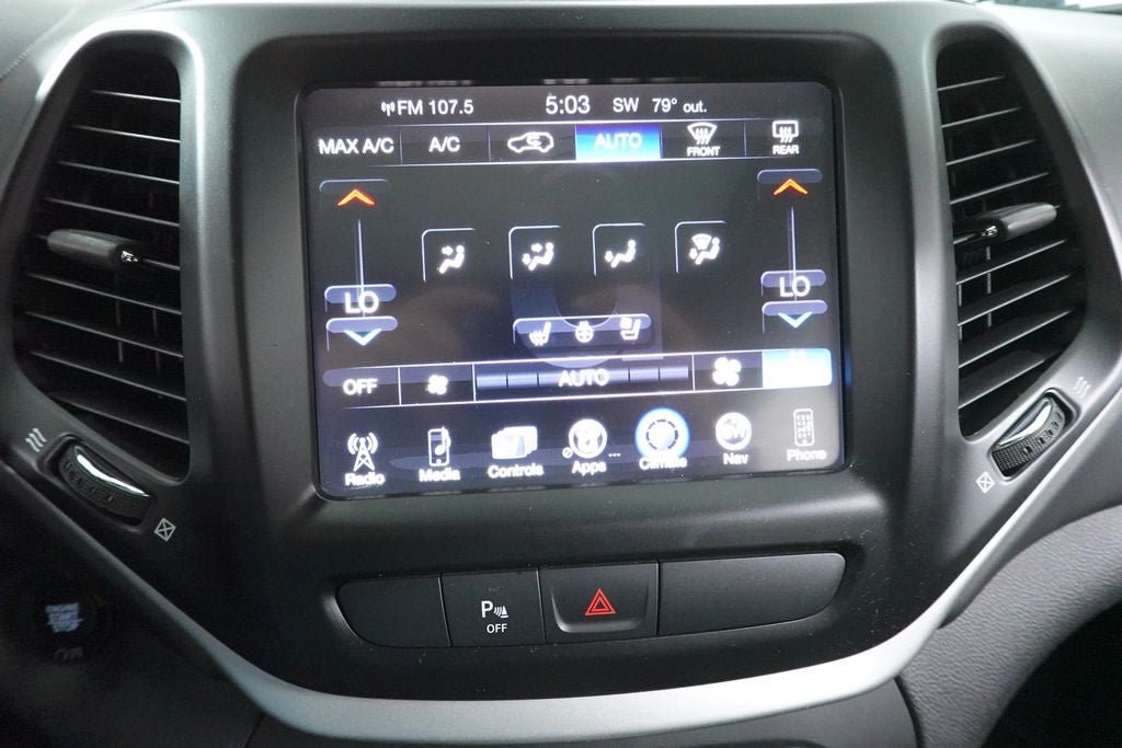 Used 2017 Jeep Cherokee Overland AWD/4WD image 20