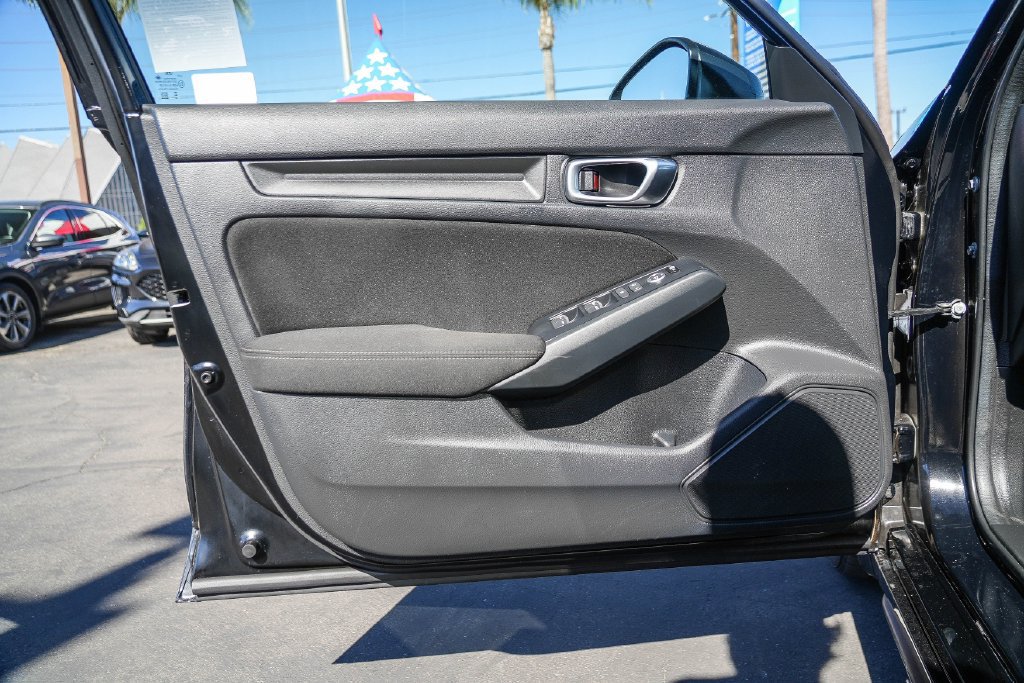 Used 2023 Honda Civic Sport image 23