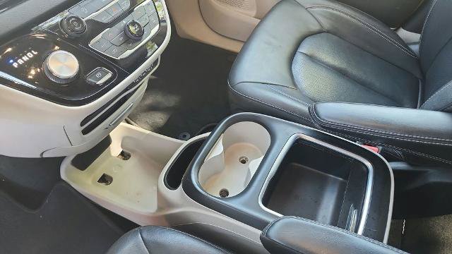 Used 2022 Chrysler Pacifica Touring-L FWD image 18