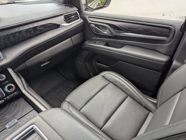 Used 2023 GMC Yukon Denali image 17