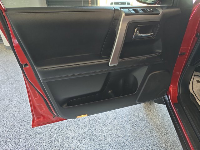 Used 2024 Toyota 4Runner SR5 Premium image 5