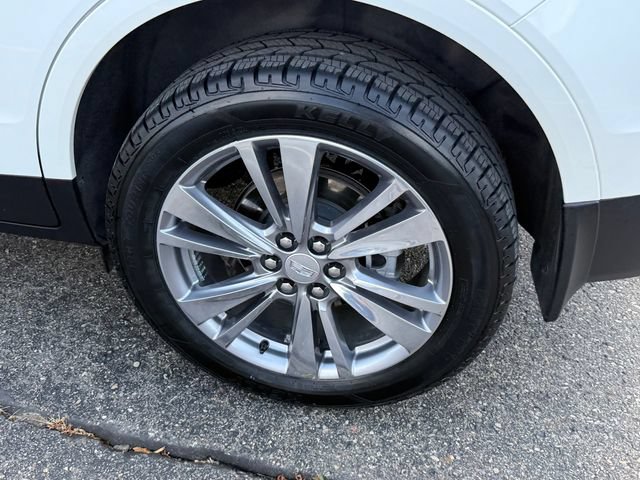 Used 2024 Cadillac XT5 Premium Luxury w/ LPO, Floor Liner Package AWD/4WD image 6