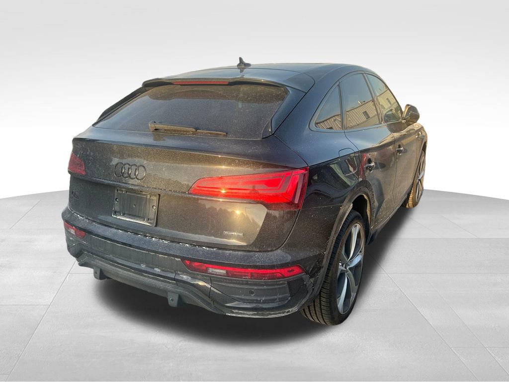 Used 2022 Audi Q5 2.0T Prestige w/ Prestige Package image 2