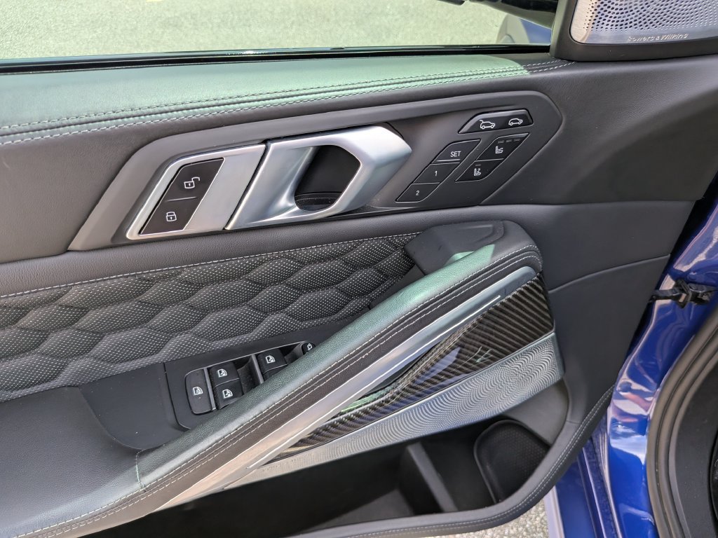 Used 2020 BMW X6 M Competition w/ Executive Package AWD/4WD image 19