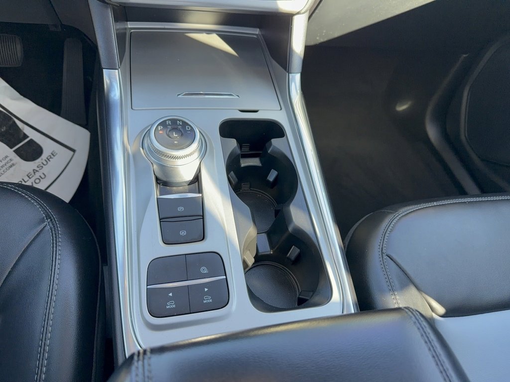 Certified 2022 Ford Explorer XLT w/ Equipment Group 202A image 24