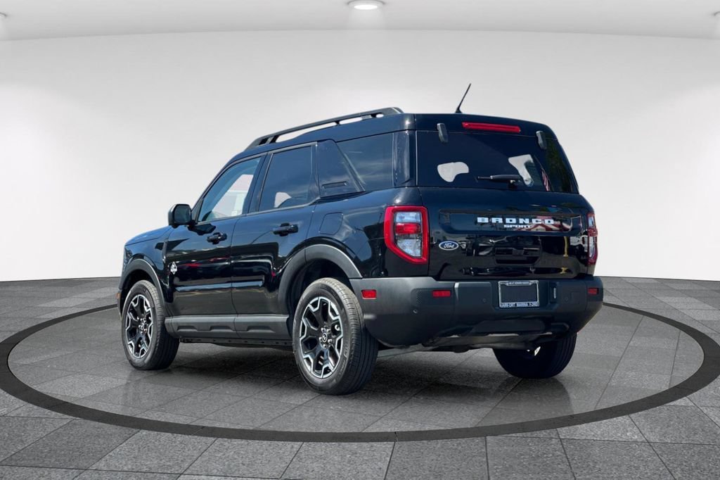 Certified 2025 Ford Bronco Sport Outer Banks w/ Outer Banks Tech Package+ AWD/4WD image 6