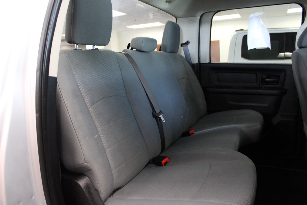 Used 2018 RAM 2500 Tradesman w/ Chrome Appearance Group AWD/4WD image 37