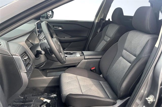 Used 2025 Nissan Rogue SV image 23