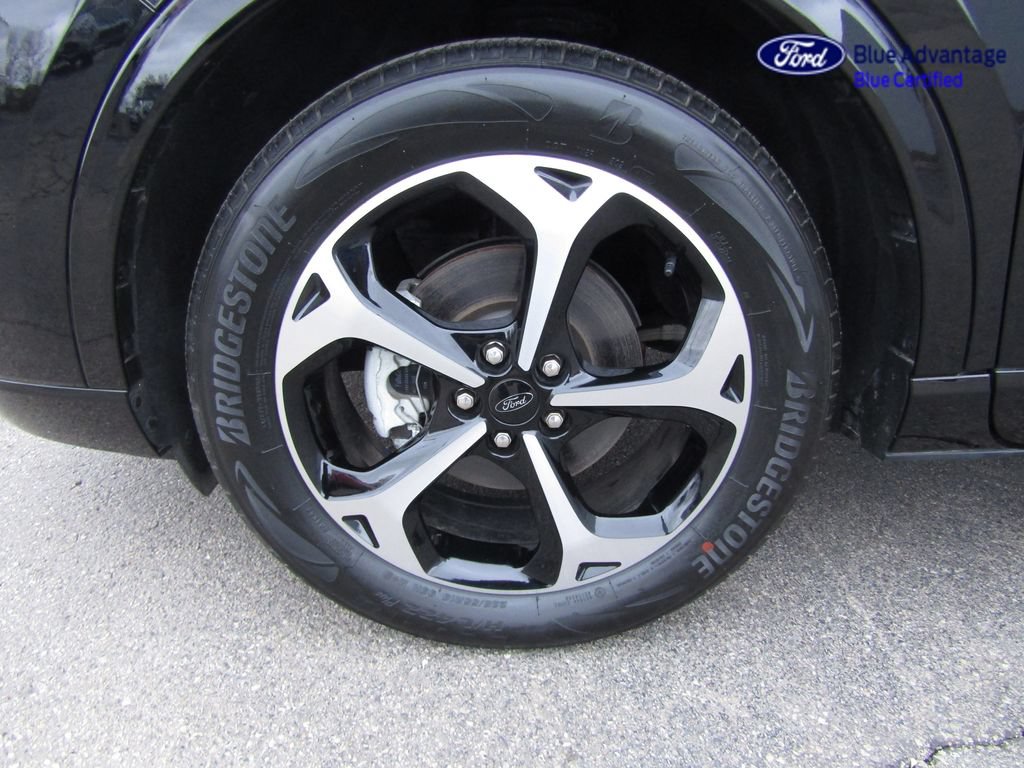 Certified 2023 Ford Escape ST-Line Elite AWD/4WD image 5