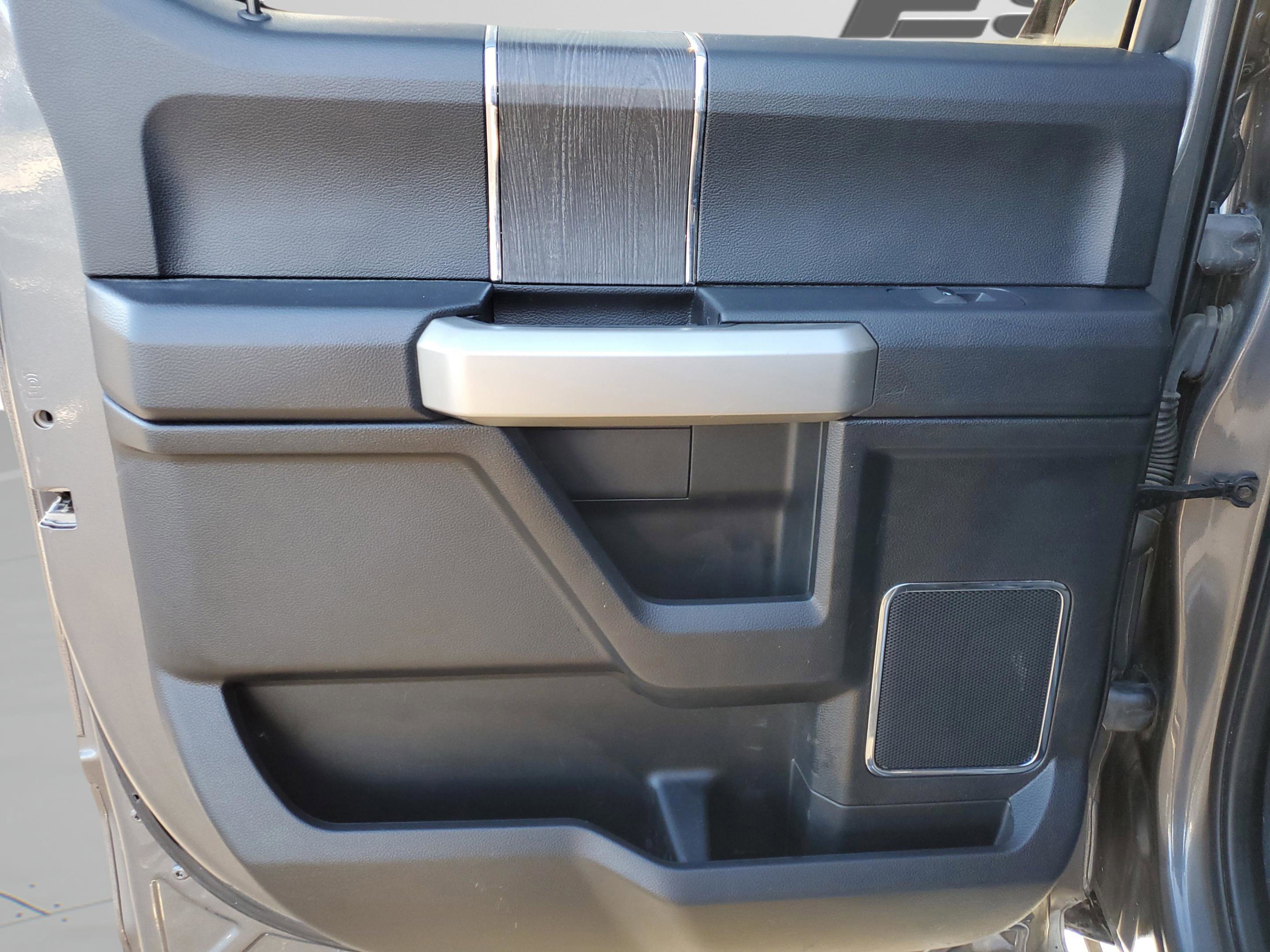 Certified 2021 Ford F350 Lariat w/ Lariat Value Package image 15