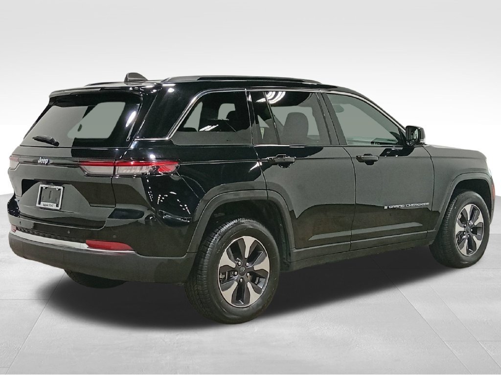 Used 2024 Jeep Grand Cherokee Limited 4xe AWD/4WD image 3