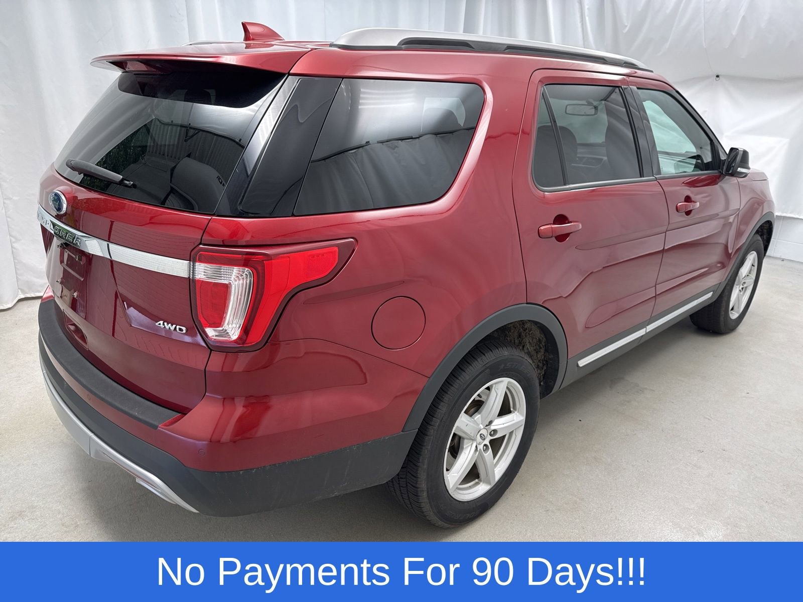 Certified 2017 Ford Explorer XLT w/ Equipment Group 202A AWD/4WD image 3