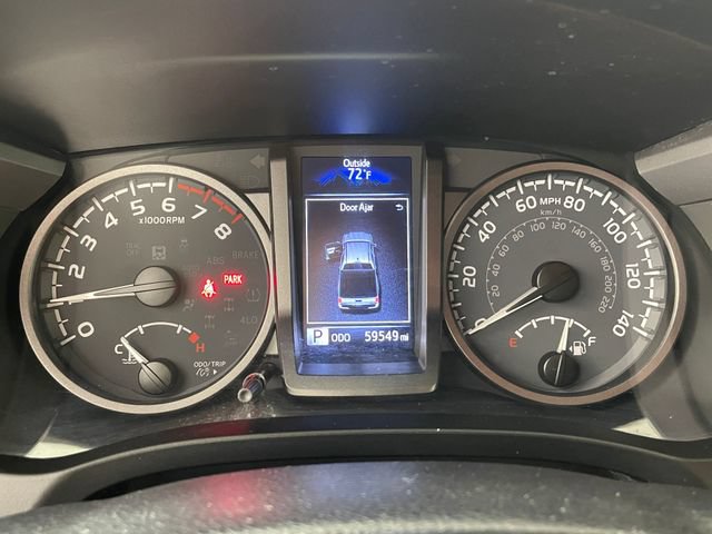 Used 2021 Toyota Tacoma TRD Off-Road w/ Technology Package AWD/4WD image 5