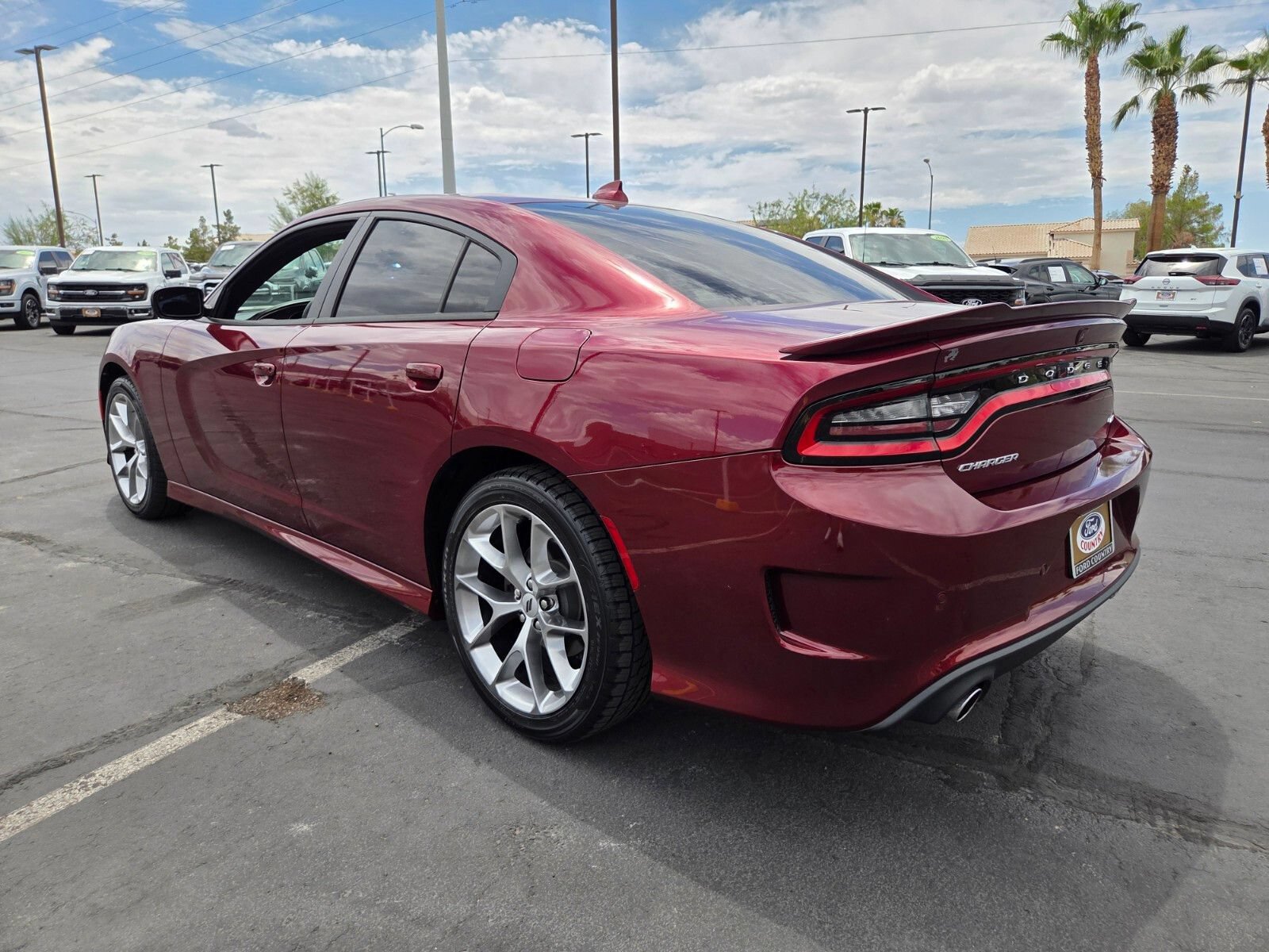 Used 2019 Dodge Charger GT RWD image 4
