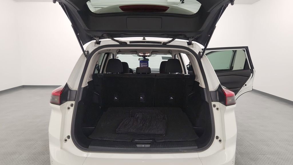 Used 2024 Nissan Rogue S AWD/4WD image 23