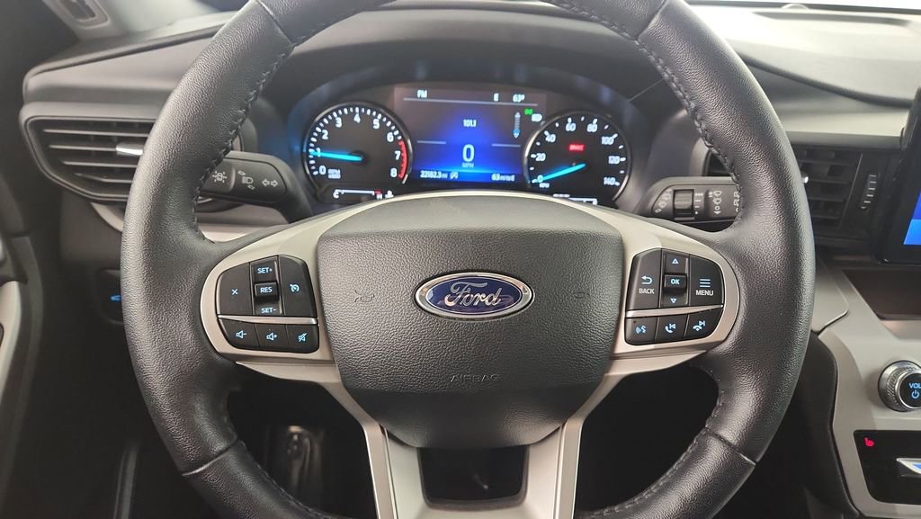 Certified 2024 Ford Explorer XLT AWD/4WD image 12