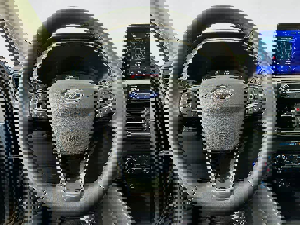 Certified 2022 Ford Escape SEL image 16