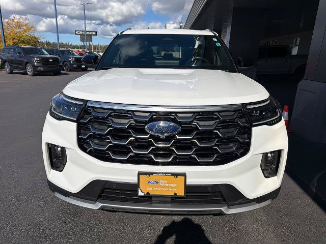 Certified 2025 Ford Explorer Platinum AWD/4WD image 2