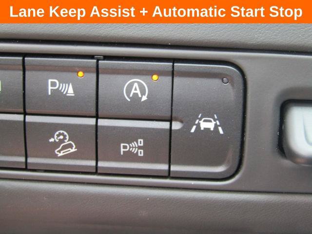 Used 2024 GMC Yukon Denali Ultimate AWD/4WD image 9