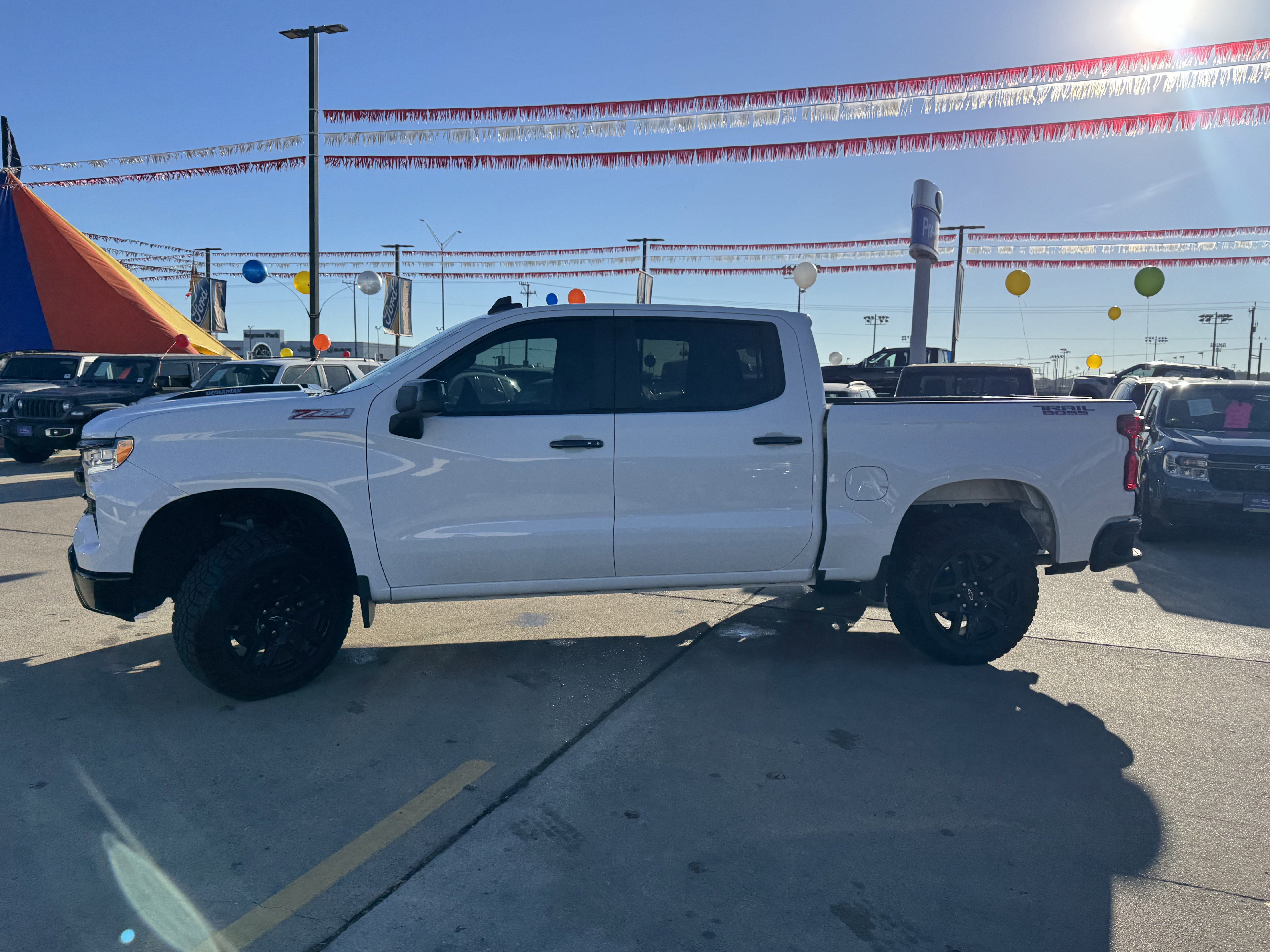 Used 2025 Chevrolet Silverado 1500 LT Trail Boss w/ Convenience Package II image 6