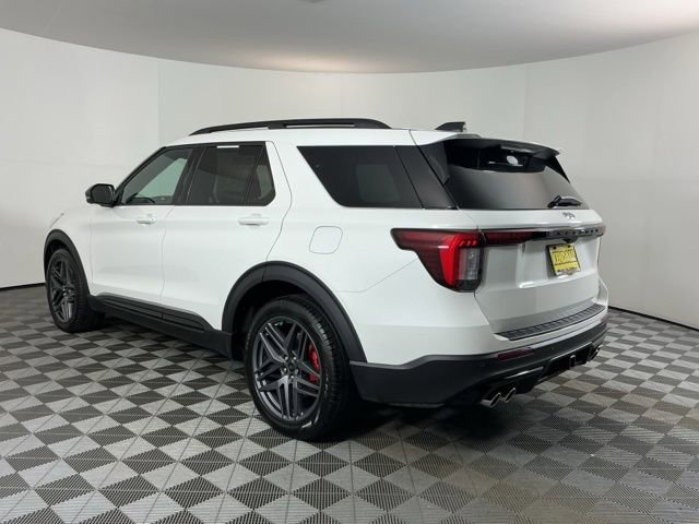 Certified 2025 Ford Explorer ST AWD/4WD image 7