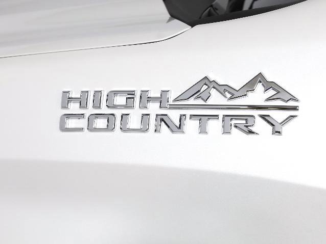 Used 2021 Chevrolet Silverado 1500 High Country w/ Technology Package image 24