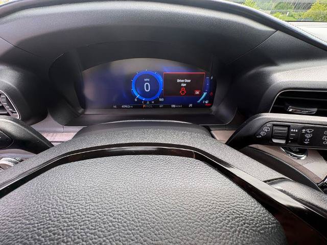 Certified 2023 Ford Explorer Platinum w/ Technology Package AWD/4WD image 19