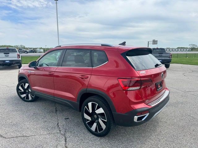 Used 2024 Volkswagen Taos SEL AWD/4WD image 7