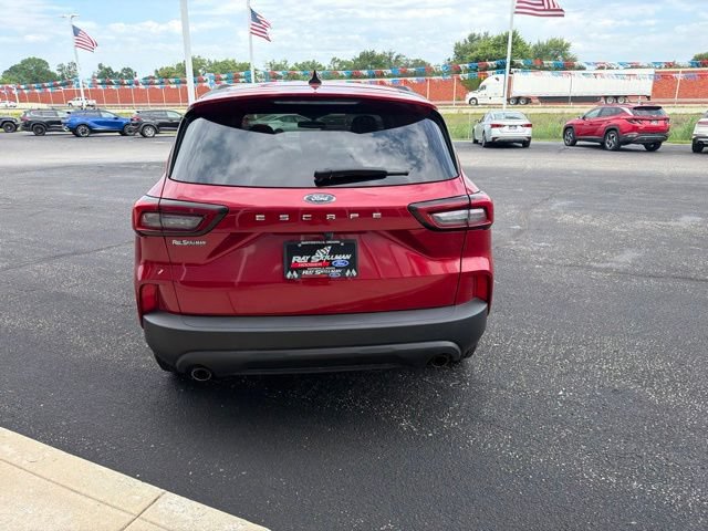 Certified 2025 Ford Escape ST-Line FWD image 4