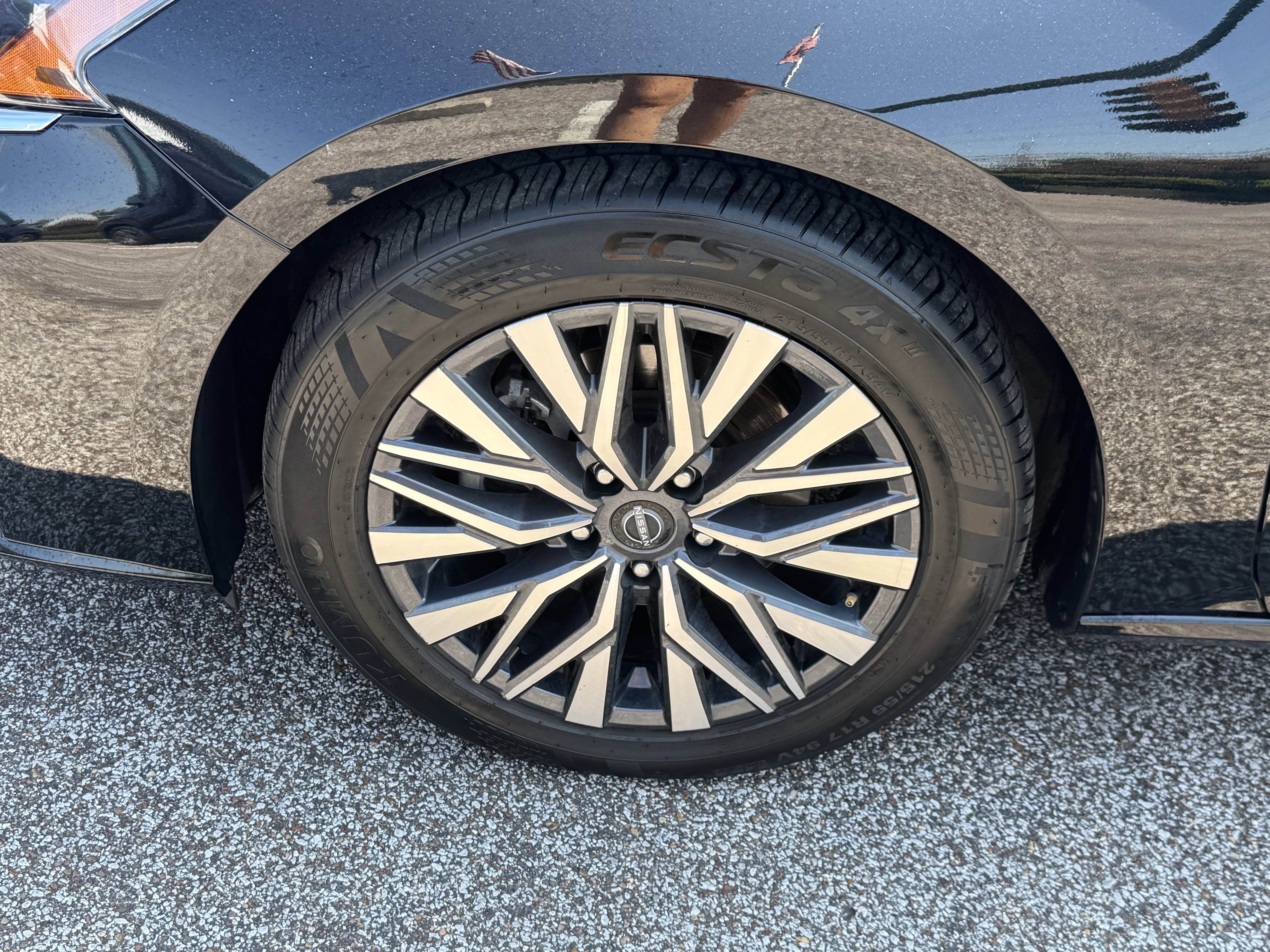 Used 2023 Nissan Altima 2.5 SV image 9