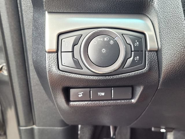 Certified 2019 Ford Explorer XLT w/ XLT Sport Appearance Package AWD/4WD image 16
