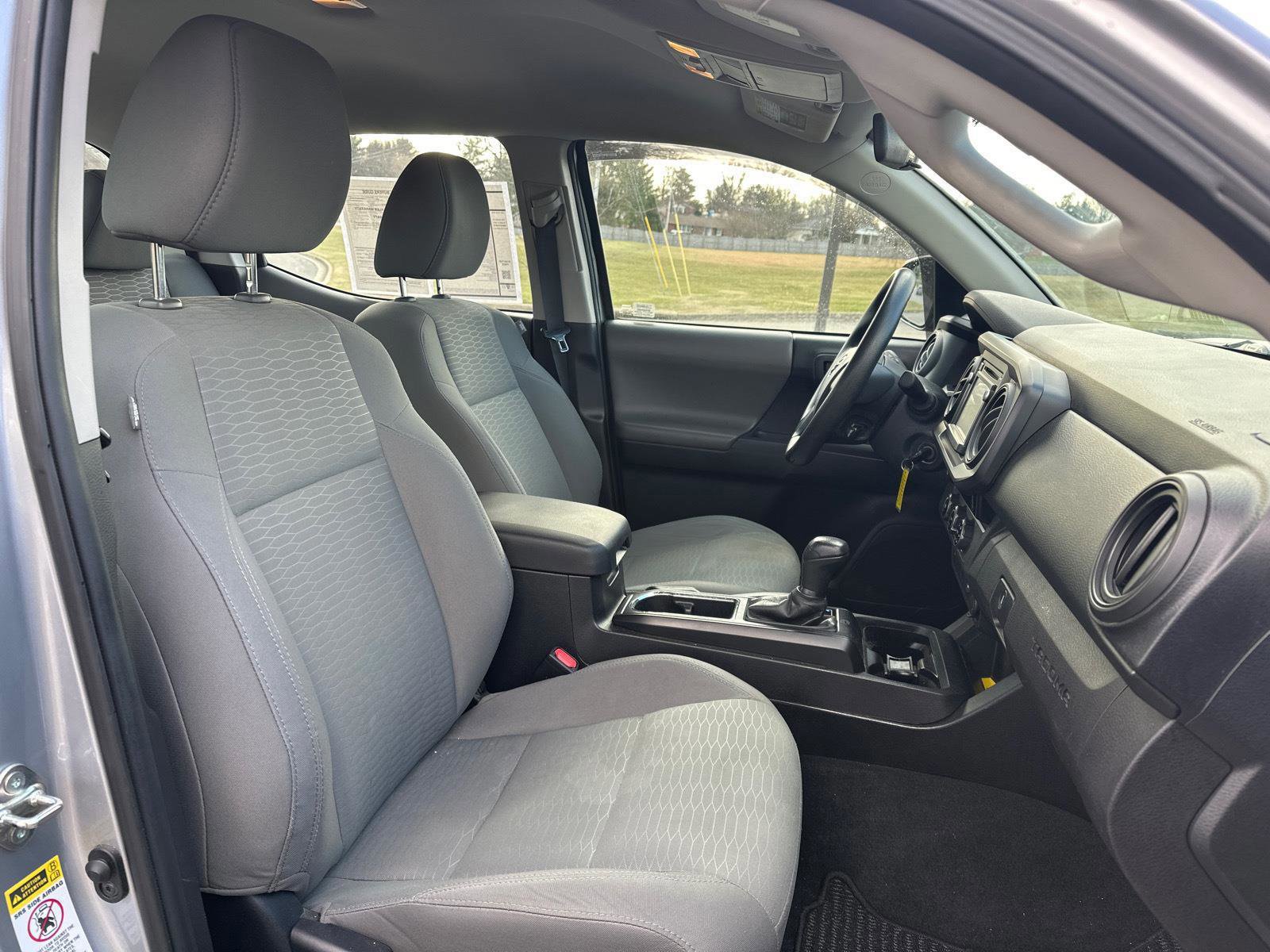 Used 2017 Toyota Tacoma SR image 23