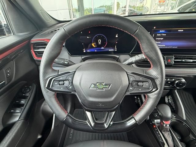 Used 2024 Chevrolet TrailBlazer RS w/ Convenience Package FWD image 23