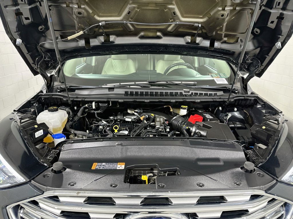 Certified 2023 Ford Edge Titanium AWD/4WD image 29