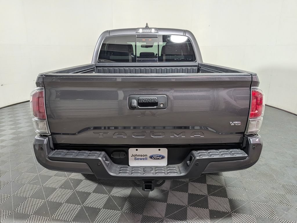 Used 2021 Toyota Tacoma TRD Off-Road w/ Technology Package AWD/4WD image 6