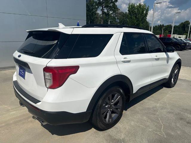 Certified 2024 Ford Explorer XLT w/ Equipment Group 202A RWD image 6