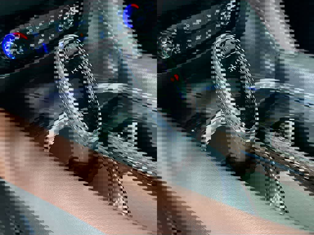 Used 2021 Buick Enclave Avenir w/ Avenir Technology Package image 19