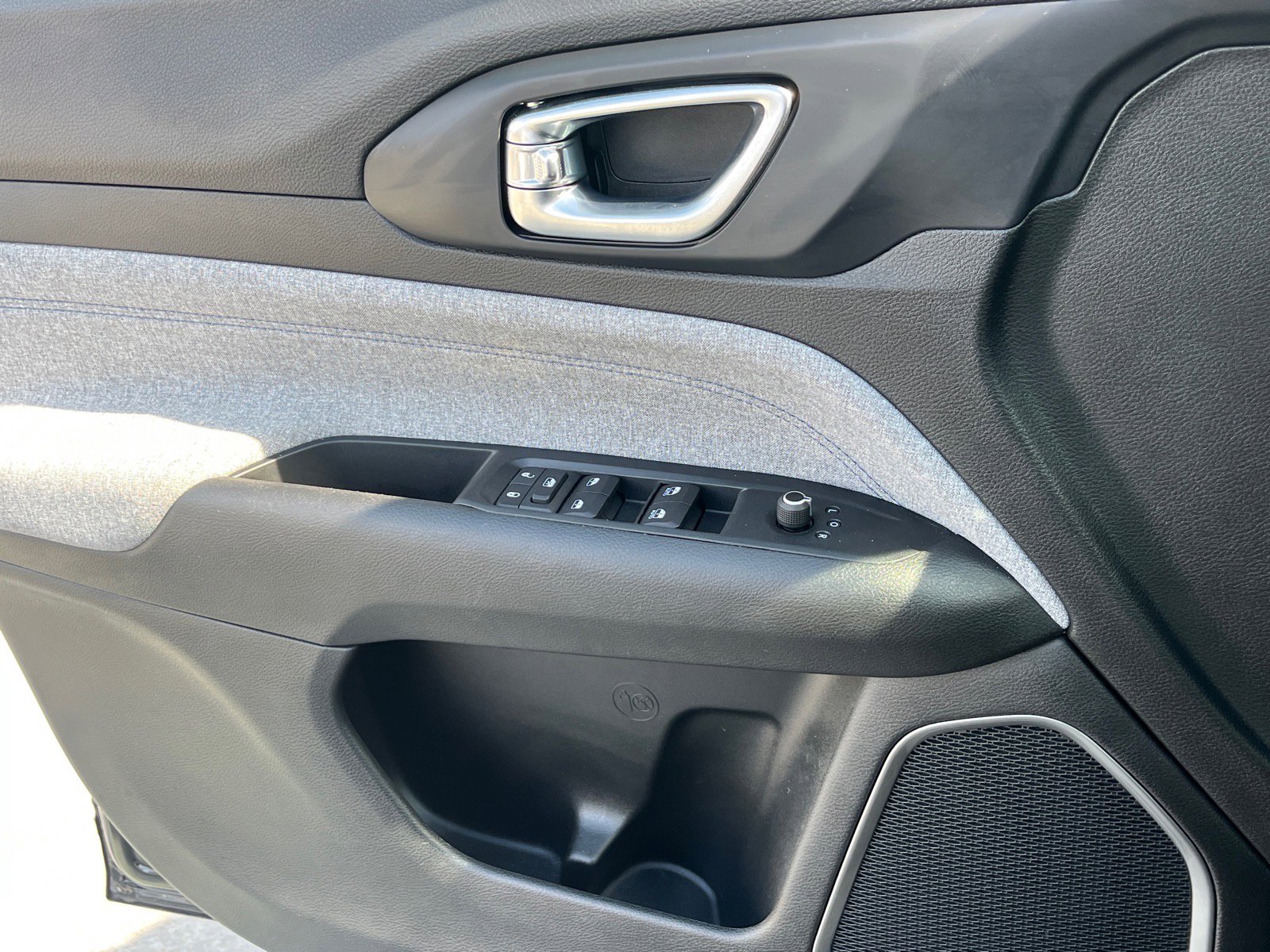 Used 2022 Jeep Compass Latitude image 17