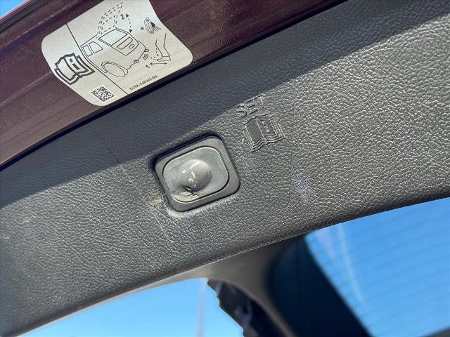 Certified 2018 Ford Edge SEL w/ Equipment Group 201A image 7