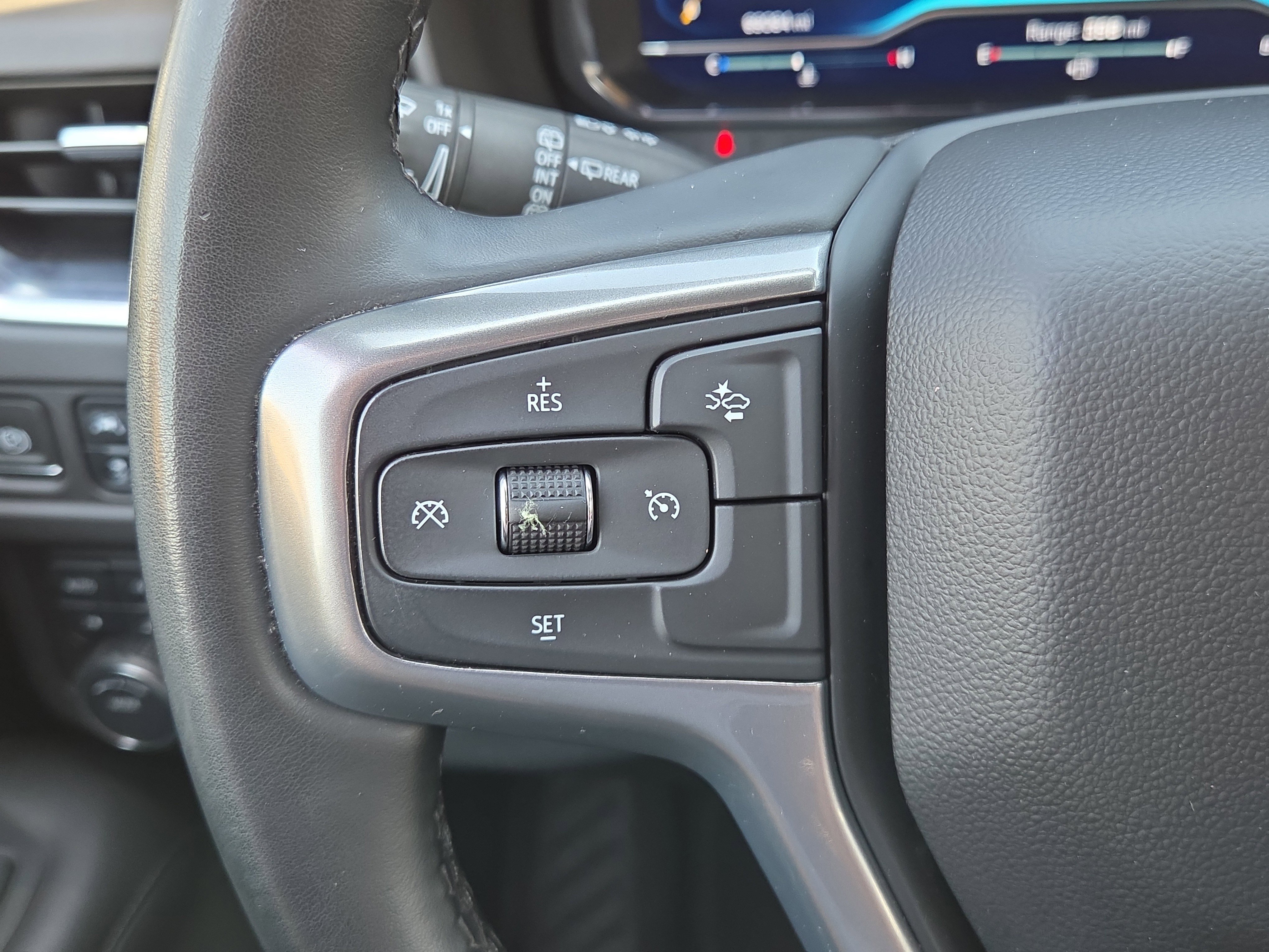 Used 2024 Chevrolet Tahoe LT AWD/4WD image 21