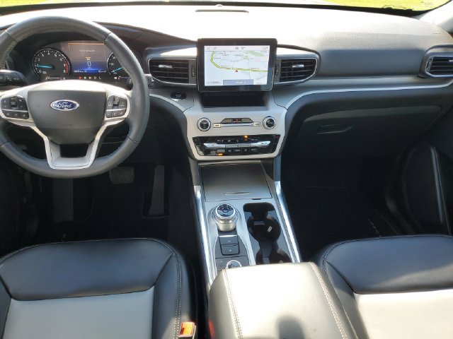 Certified 2023 Ford Explorer XLT w/ Equipment Group 202A AWD/4WD image 29