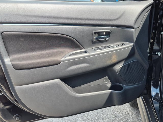 Used 2025 Mitsubishi Outlander Sport ES AWD/4WD image 13