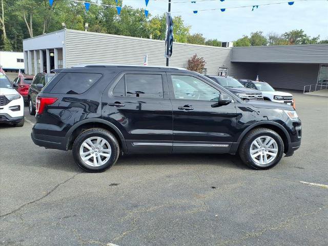 Certified 2019 Ford Explorer XLT image 6