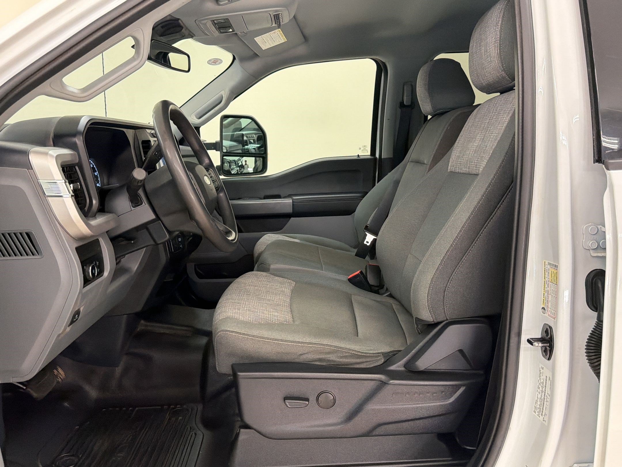 Certified 2023 Ford F350 XLT w/ FX4 Off-Road Package AWD/4WD image 5